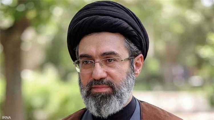 الغياب مستمر.. خامنئي يدعو إلى "الوحدة" في رسالة مكتوبة