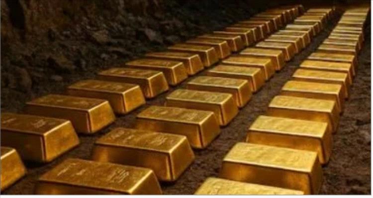 الذهب ينخفض عالميًا ويضغط على أسعار المعدن الأصفر في السعودية صباح الأحد