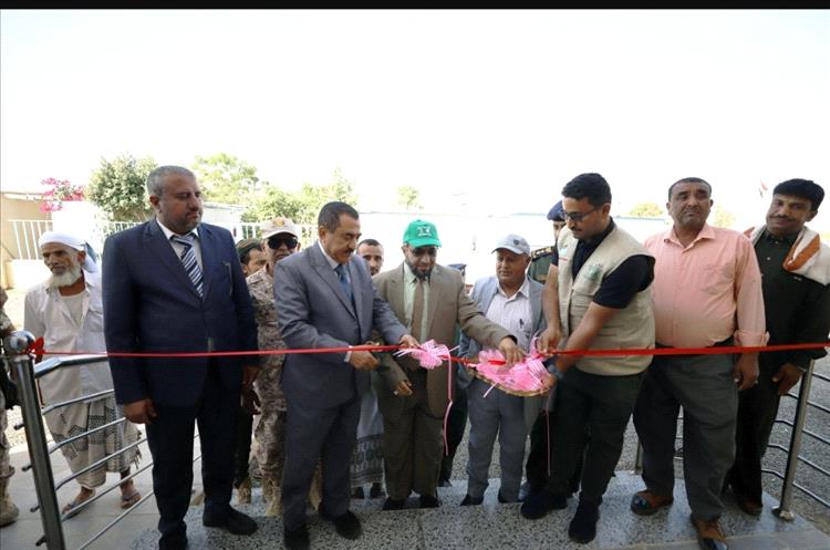 محافظ حجة يدشن وحدة الغسيل الكلوي بمركز الجعدة الصحي حجة