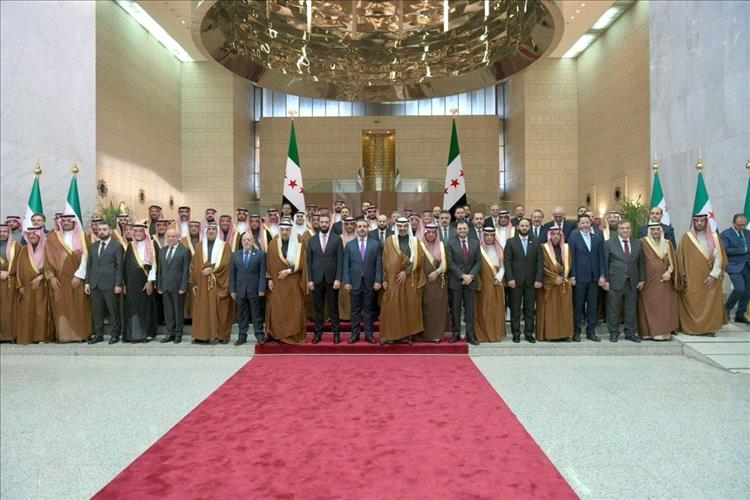 السعودية وسوريا توقعان حزمة اتفاقيات استراتيجية لتطوير البنية التحتية وقطاعات الطيران والاتصالات