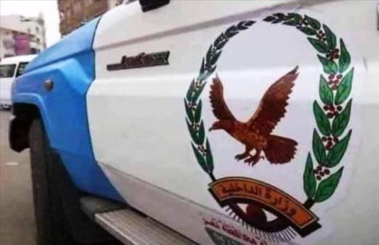شرطة تعز تستعيد شاحنة منهوبة وتضبط أحد المطلوبين