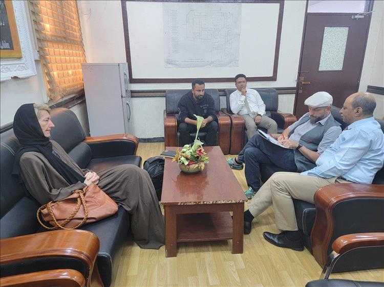 منظمة أطباء بلا حدود تدعم مستشفى الجمهورية بعدن بأجهزة ومعدات طبية