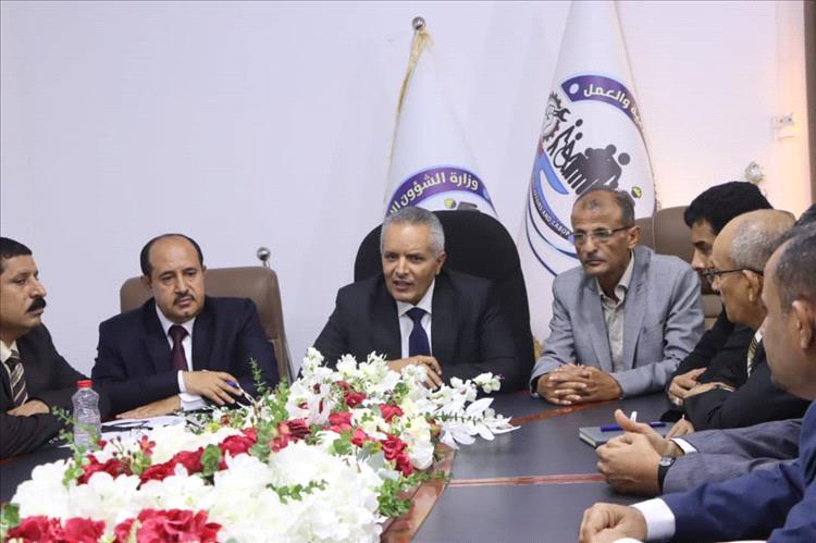 وزير الشؤون الاجتماعية والعمل يرأس اجتماعًا لمناقشة أولويات المرحلة المقبلة
