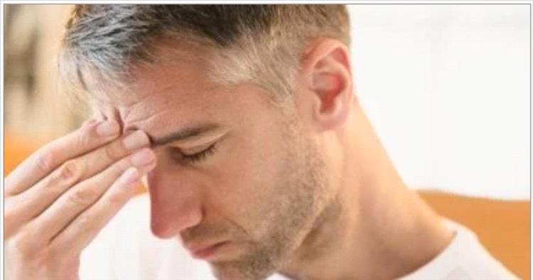 لماذا يشعر البعض بالصداع أول أيام رمضان.. نصائح سهلة ابدأها من اليوم