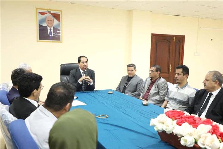 الوزير البكري يلتقي موظفي الديوان العام في العاصمة عدن  ويستعرض أولويات المرحلة المقبلة