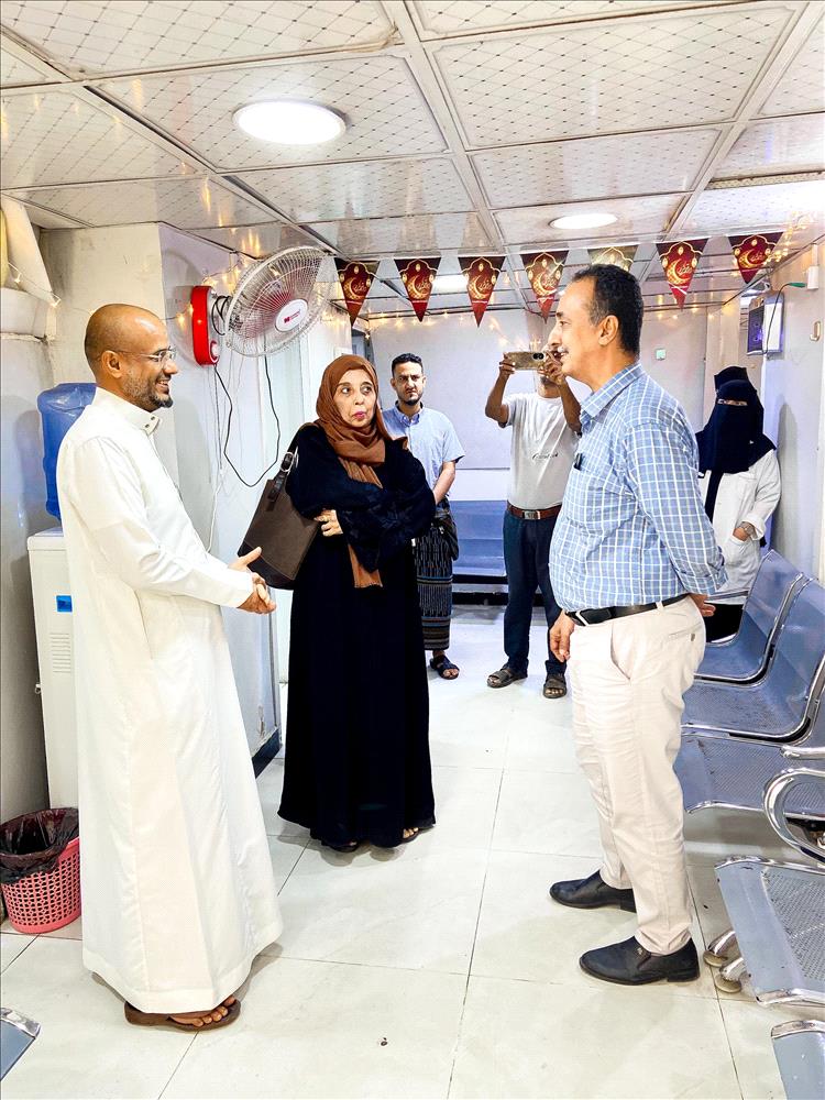 عدن.. تدشين المخيم الطبي المجاني للأطفال والباطني في مركز تو فارما بمديرية صيرة