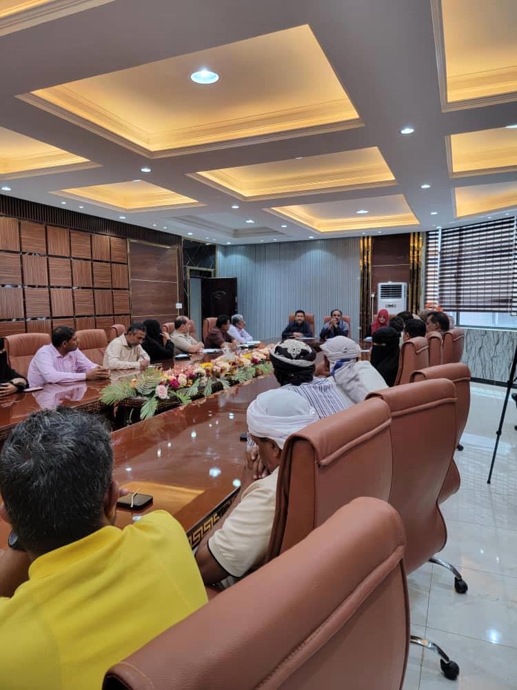 وزير الدولة محافظ العاصمة عدن  يكثف عمل فرق المسح الميداني للمديريات