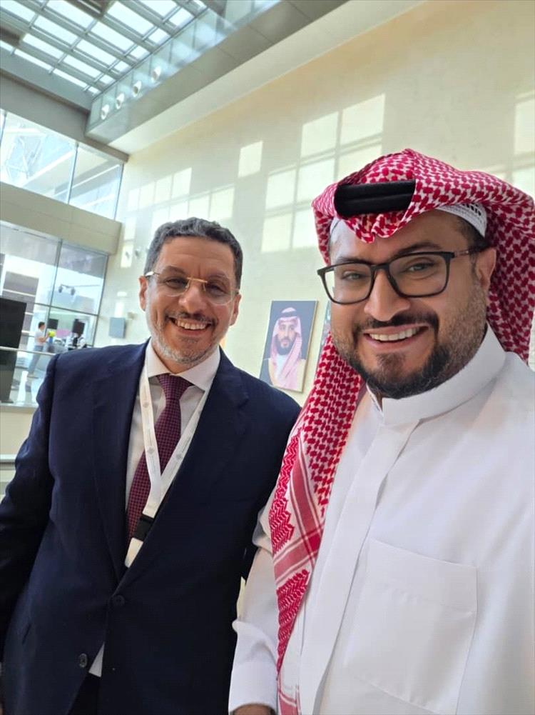 الدكتور أحمد عوض بن مبارك يشارك في ورشة الحوار الجنوبي–الجنوبي لتعزيز التفاهمات الوطنية