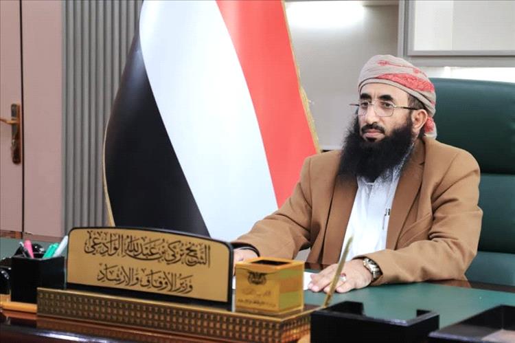 وزير الأوقاف يدعو إلى التلاحم الوطني ومساندة القيادة حفاظًا على استقرار البلاد