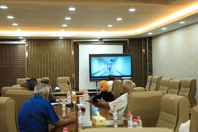 محافظ العاصمة عدن يطّلع على أوضاع مستشفى الجمهورية ويؤكد دعم تطوير الخدمات الصحية