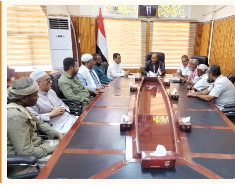 وكيل حضرموت يؤكد حرص السلطة المحلية على دعم أنشطة وبرامج جمعيات ذوي الإعاقة