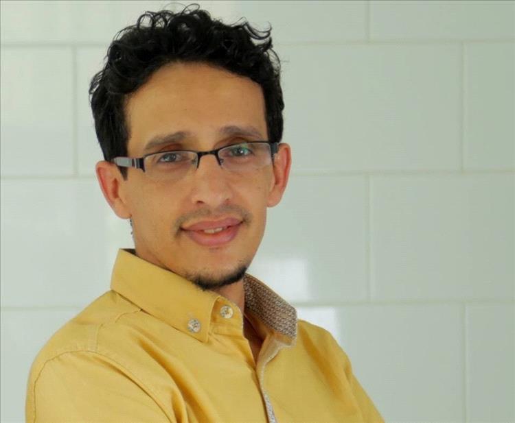 مشهد الكلب وخطأ اسم الرديني يشعلان الجدل.. والعلفي يخرج عن صمته