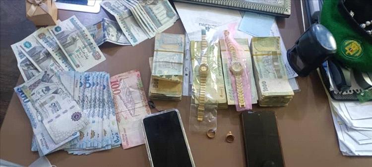 شرطة المعلا تكشف جريمة سرقة جسيمة وتستعيد معظم المسروقات