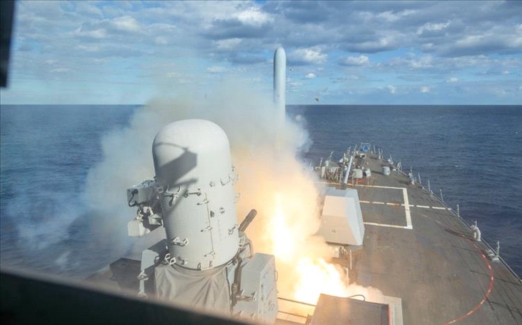 واشنطن تطلق أضخم عملية عسكرية ضد إيران منذ عقود وتدمر مراكز الحرس الثوري