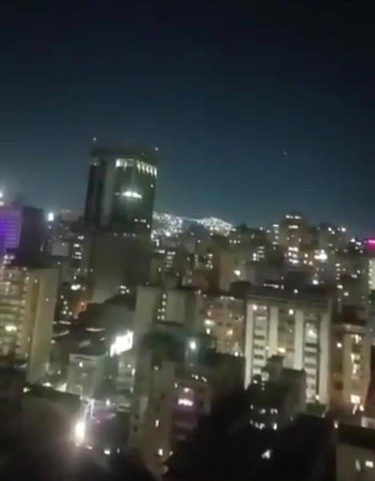 فنزويلا.. إطلاق نار قرب القصر الرئاسي في كراكاس بعد يومين من اعتقال الرئيس