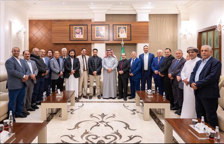 عاجل: السفير آل جابر يلتقي وفد "الانتقالي" ويبحث ترتيبات مؤتمر القضية الجنوبية