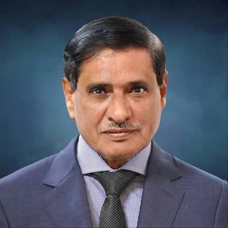 البحسني يرد على رئاسة الجمهورية ويوضح سبب غيابه عن الرياض