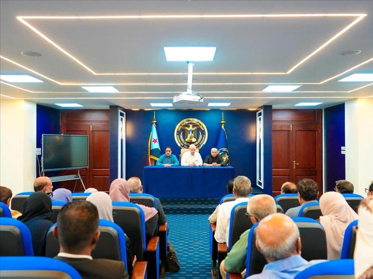 بيان صادر عن الاجتماع الاستثنائي الطارئ للجمعية الوطنية ومجلس المستشارين والأمانة العامة بالمجلس الانتقالي