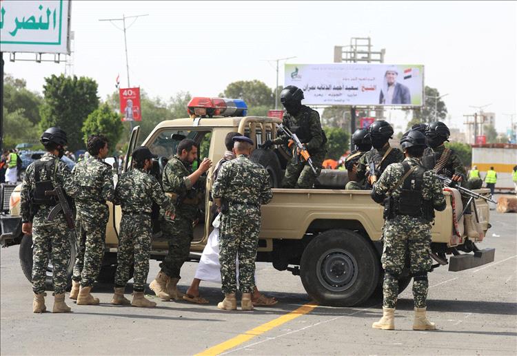 الحوثيون يُنكلون بالسكان جنوب الحديدة