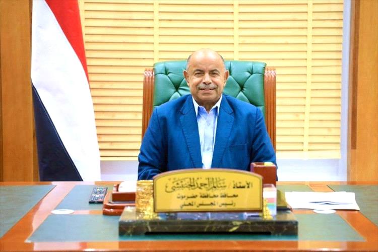 الخنبشي يقترح البدء بمرحلة تمهيدية لحوار خاص بين حضرموت والجنوب