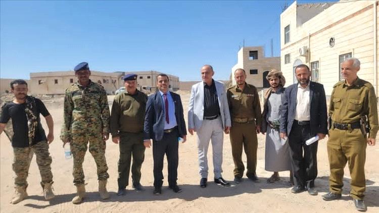 النيابة العامة في مأرب تنفذ زيارة تفقدية لأوضاع السجون وتوجه بسرعة البت في قضايا المحتجزين