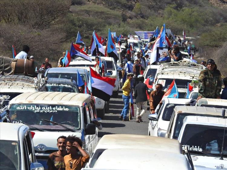 موكب محافظ الضالع يتجه إلى عدن استجابة لدعوة الزُبيدي للاحتشاد تأييدًا للإعلان الدستوري