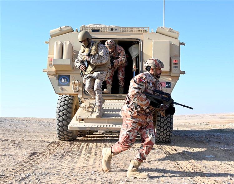 تسريبات دبلوماسية تكشف تفاصيل تنسيق سعودي–عُماني سبق الضربات الجوية في حضرموت