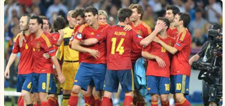 إسبانيا تحافظ على صدارتها لمنتخبات كرة القدم