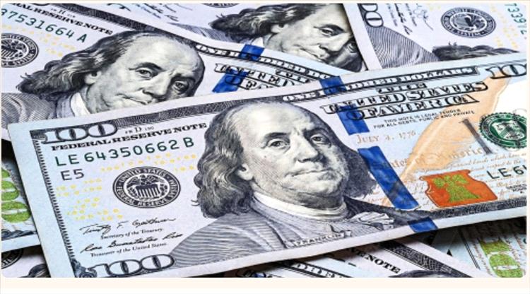 الدولار يتراجع الى أدنى مستوياته في ثلاثة أسابيع مقابل اليورو