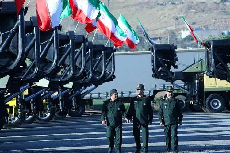 الحرب أو الاتفاق؟.. ترامب يحاصر طهران عسكرياً والأخيرة ترد بـسلاح المسيرات!