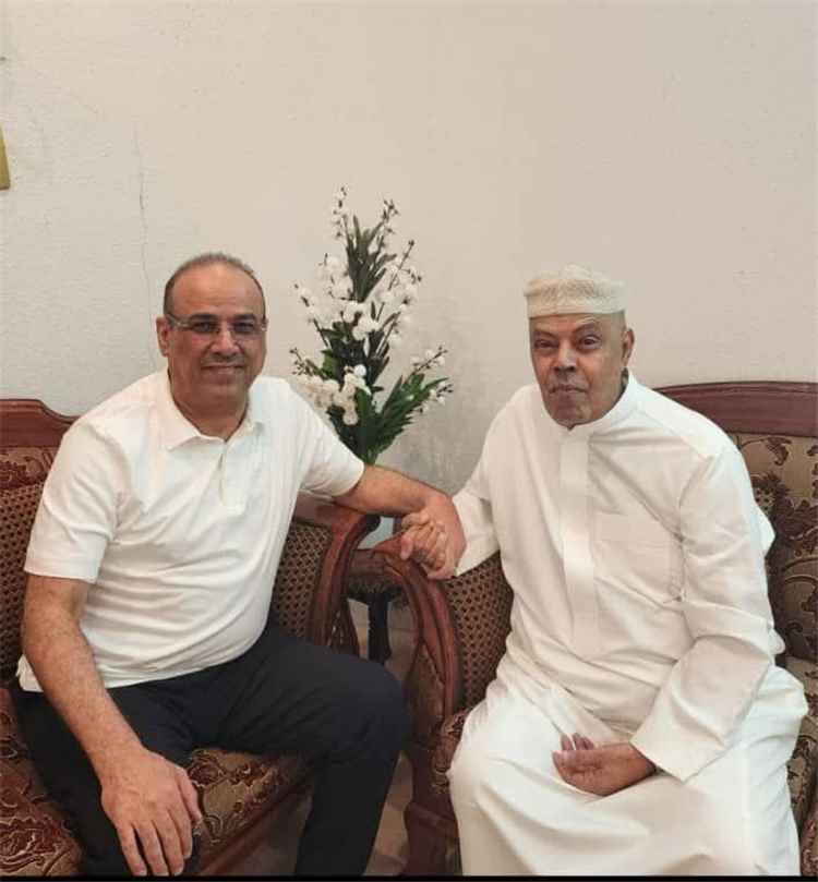 الميسري يزور الفريق الركن عبدالله عليوة في الرياض للاطمئنان على صحته