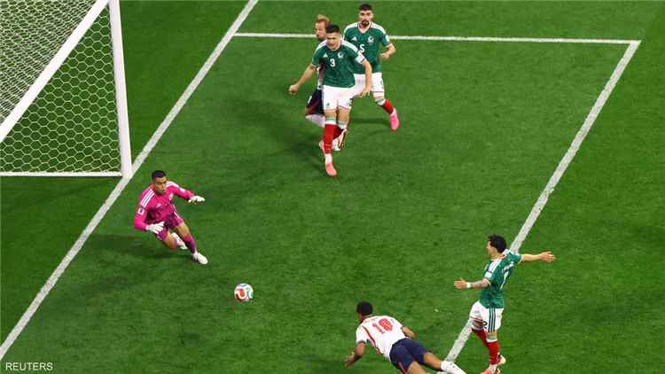 إنجلترا تهزم المكسيك وتبلغ ربع نهائي كأس العالم