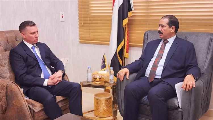 وزير الداخلية يبحث مع الملحق الأمني الأمريكي تعزيز التعاون في مجال مكافحة الإرهاب