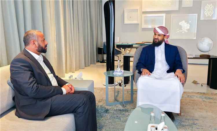 عضو مجلس القيادة "المحرّمي" يطّلع على سير أداء القطاعات الخدمية والأمنية بمحافظة الضالع