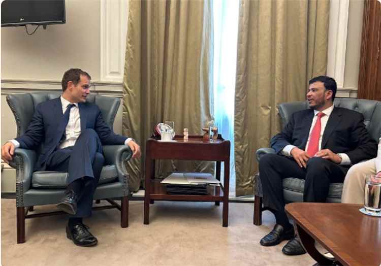 الدكتور عبدالله العليمي يبحث مع وزير الدولة البريطاني تعزيز الشراكة ودعم جهود التعافي في اليمن