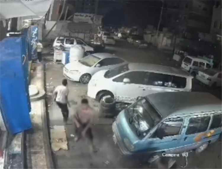 الأمن الوطني بعدن يوضح ملابسات إطلاق النار على أحدى دوريتها من قبل مسلح في المنصورة