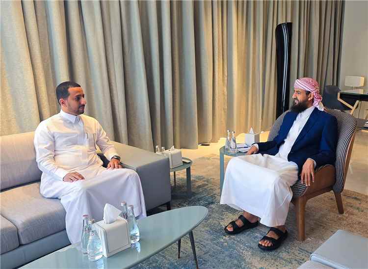 المحرّمي يستقبل رئيس هيئة الأراضي ويشدد على حماية ممتلكات الدولة وتحديث أنظمة العمل