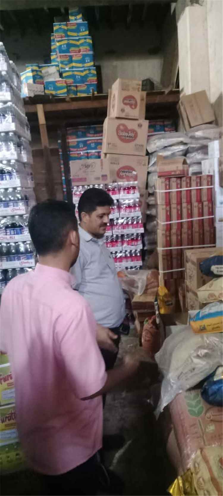 بتوجيهات مدير عام مديرية المعلا.. فريق صحة البيئة ينفذ حملة رقابية على مخازن ومحلات بيع المواد الغذائية بالجملة