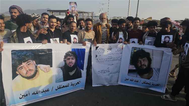 عدن: كشوفات تبادل الأسرى تعطل قراراً قضائياً بالإفراج عن السجين "عبدالله العبيدي"