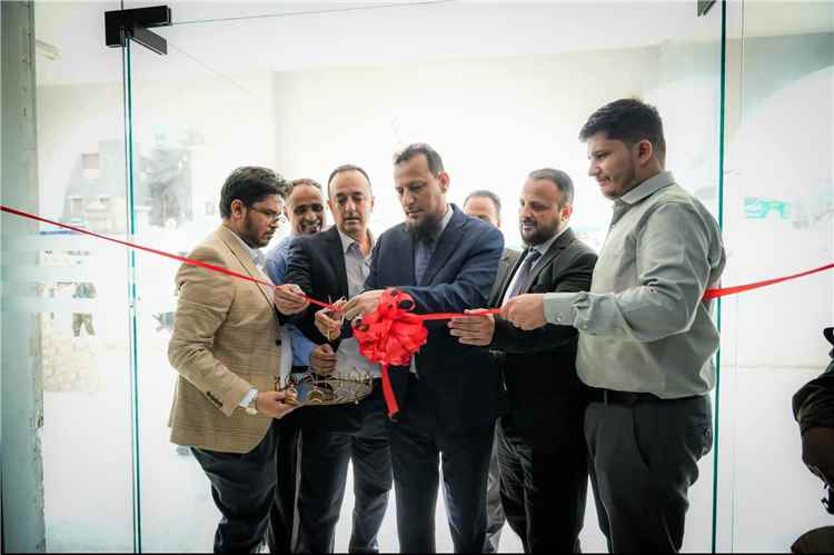 محافظ عدن يفتتح المرحلة الثانية من مشروع تأهيل مستشفى المنصورة الجراحي