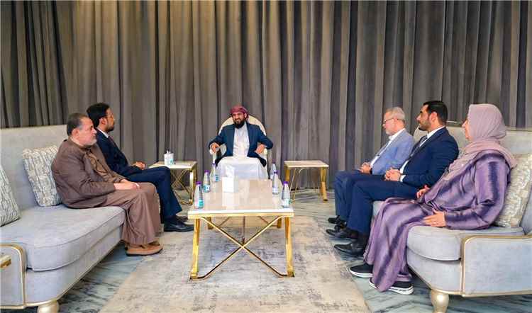 المحرّمي يستقبل قيادة هيئة التشاور والمصالحة لمناقشة تداعيات التصعيد الحوثي والإجراءات الحكومية