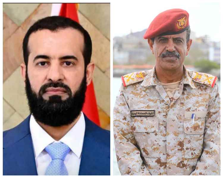 اللواء الركن مسفر الحارثي يهنئ محافظ أبين بمناسبة تعيينه قائداً لمحور أبين وترقيته إلى رتبة لواء