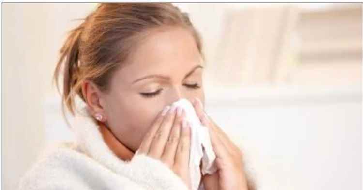 متى يصبح التهاب الجيوب الأنفية خطرًا؟ علامات تحذيرية تستدعي مراجعة الطبيب فورًا