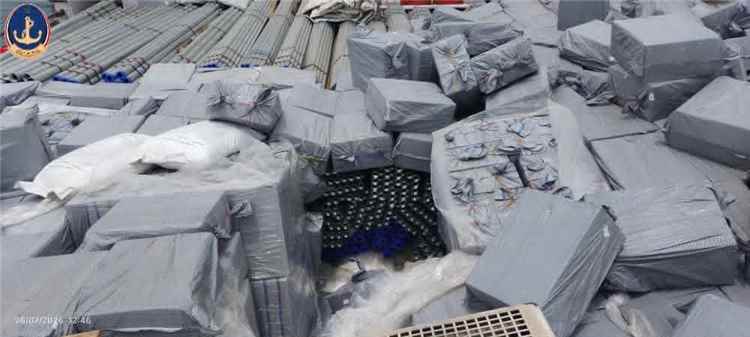 خفر السواحل اليمنية تضبط سفينة شراعية تجارية في باب المندب وتباشر الإجراءات القانونية