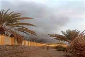 حريق يلتهم أجزاء من مصنع 