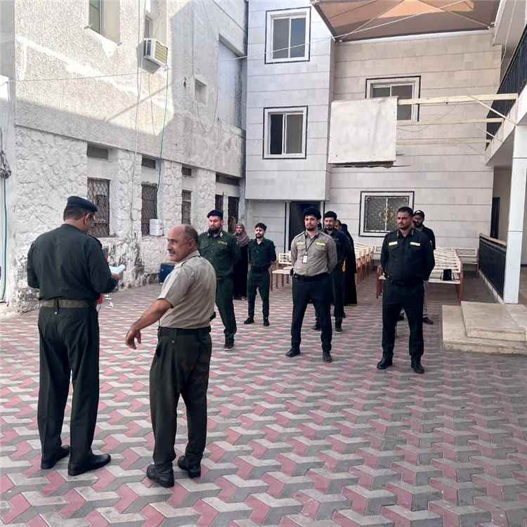 وكيل مصلحة الأحوال المدنية يتفقد انضباط العمل في مركزي المنصورة والشيخ عثمان بعدن