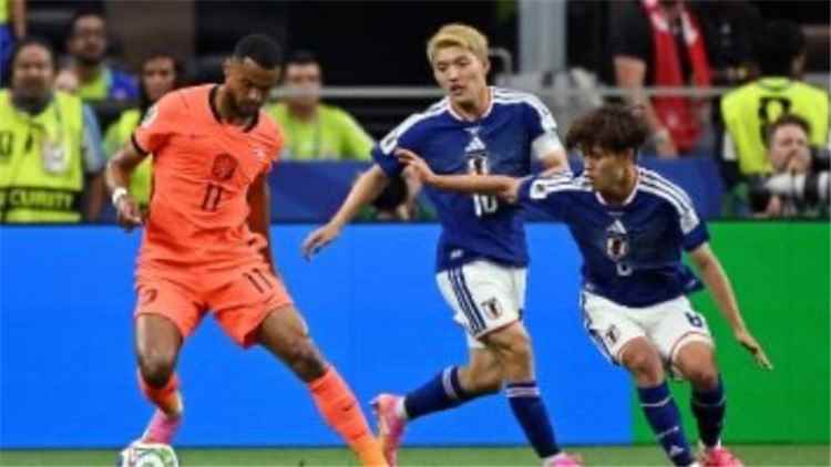 اليابان تقتنص تعادلا مثيرا أمام هولندا بكأس العالم