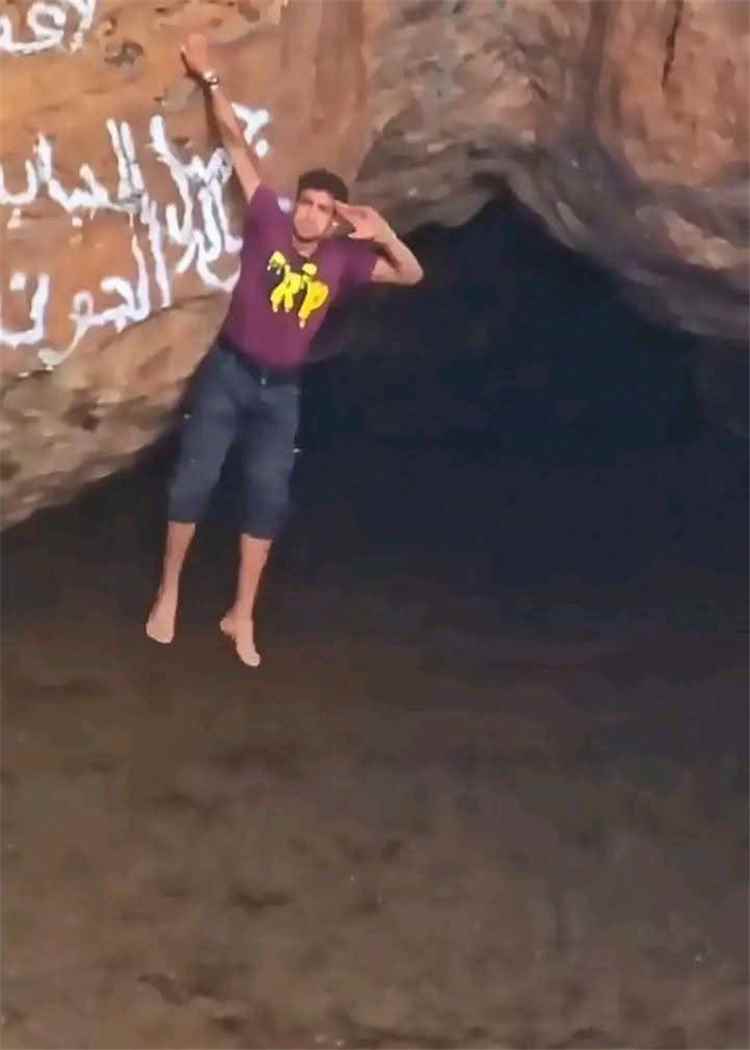 مقتل متسلق في فوهة بركانية يكشف وجهاً آخر من مأساة اليمنيين