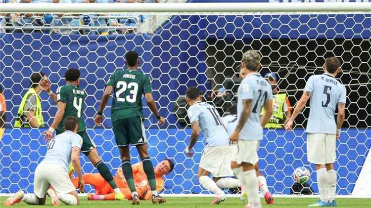 مونديال 2026: المنتخب السعودي ينتزع تعادلاً ثميناً من الأوروغواي في مستهل مشواره العالمي
