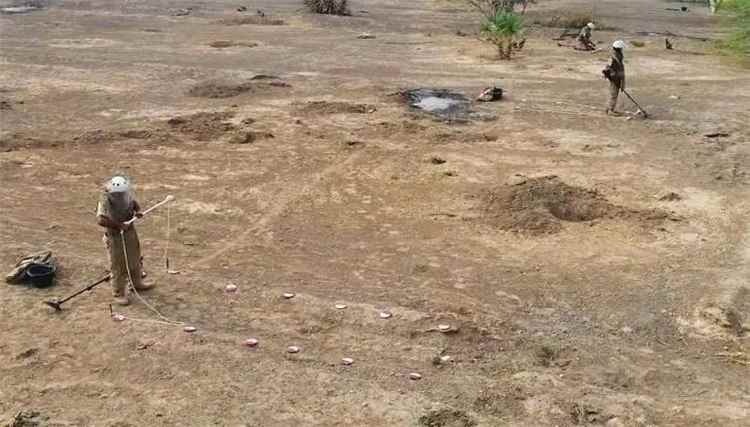 مركز الملك سلمان للإغاثة يُمدد عقد مشروع "مسام" لتطهير الأراضي اليمنية من الألغام لمدة عام